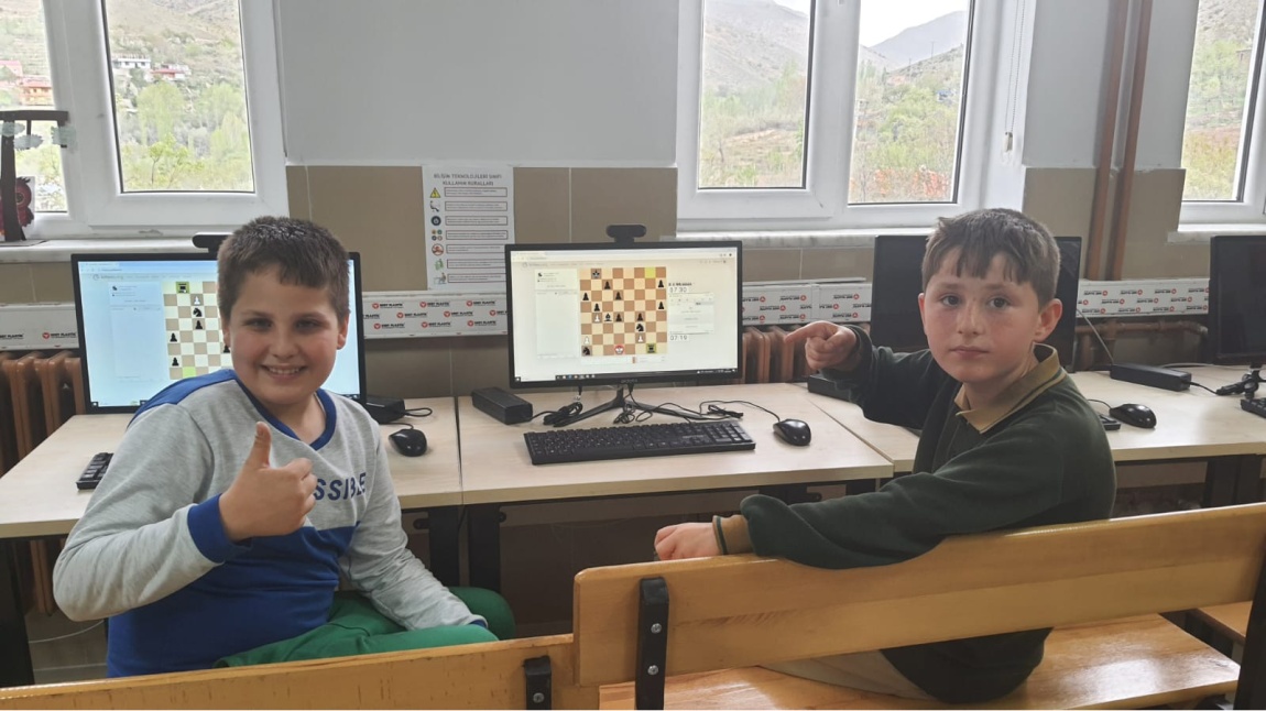 Nisan Ayı Satranç Turnuvamızın Şampiyonu Yusuf TOKALI Oldu